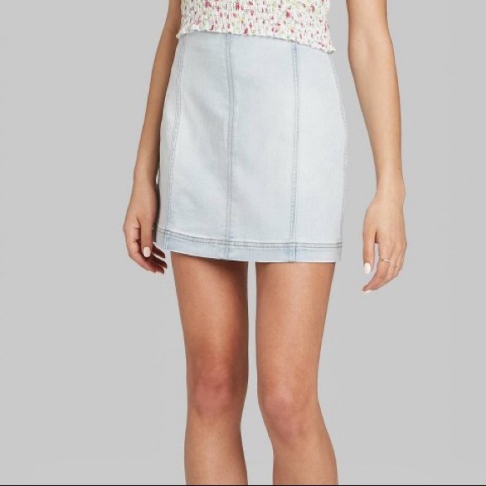 Light wash denim skirt